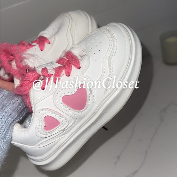 Stylish Kids Shoes Set - Cream, White, and Gray - Picture 4 of 5